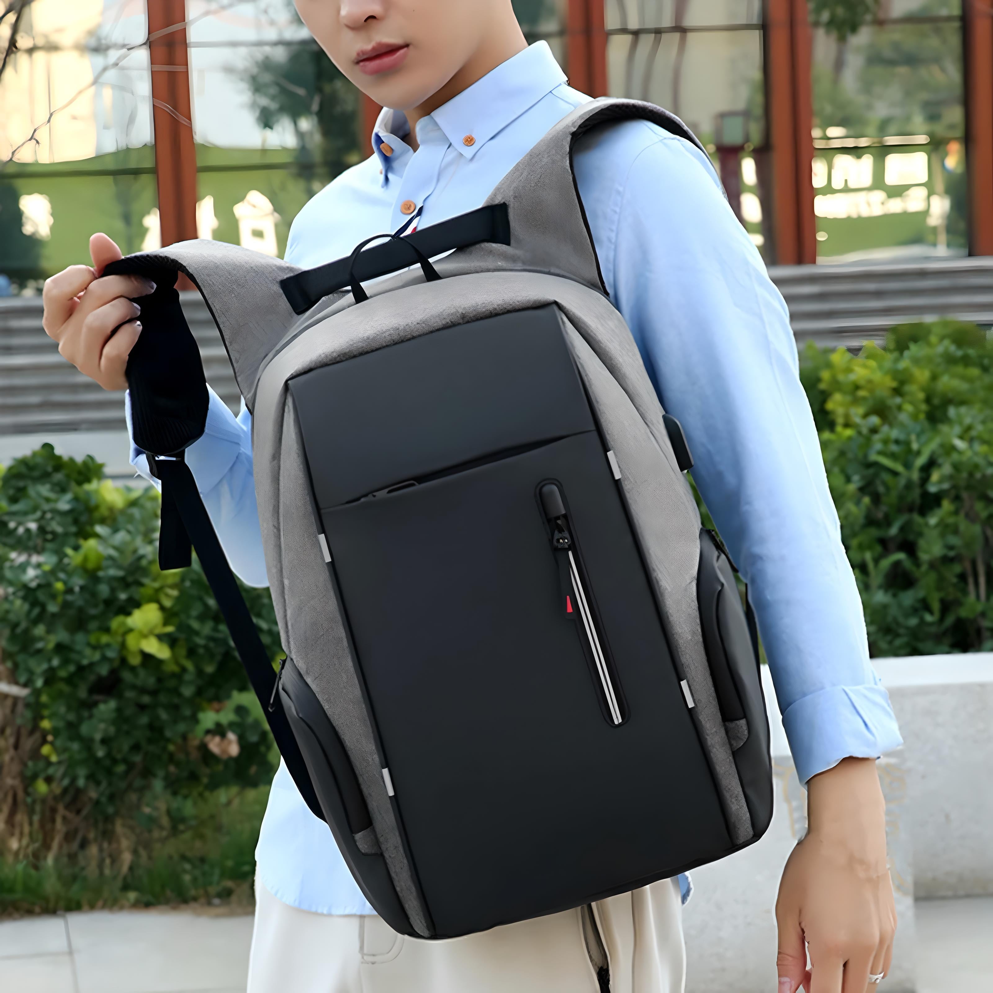 Strider | Versatile Business Backpack