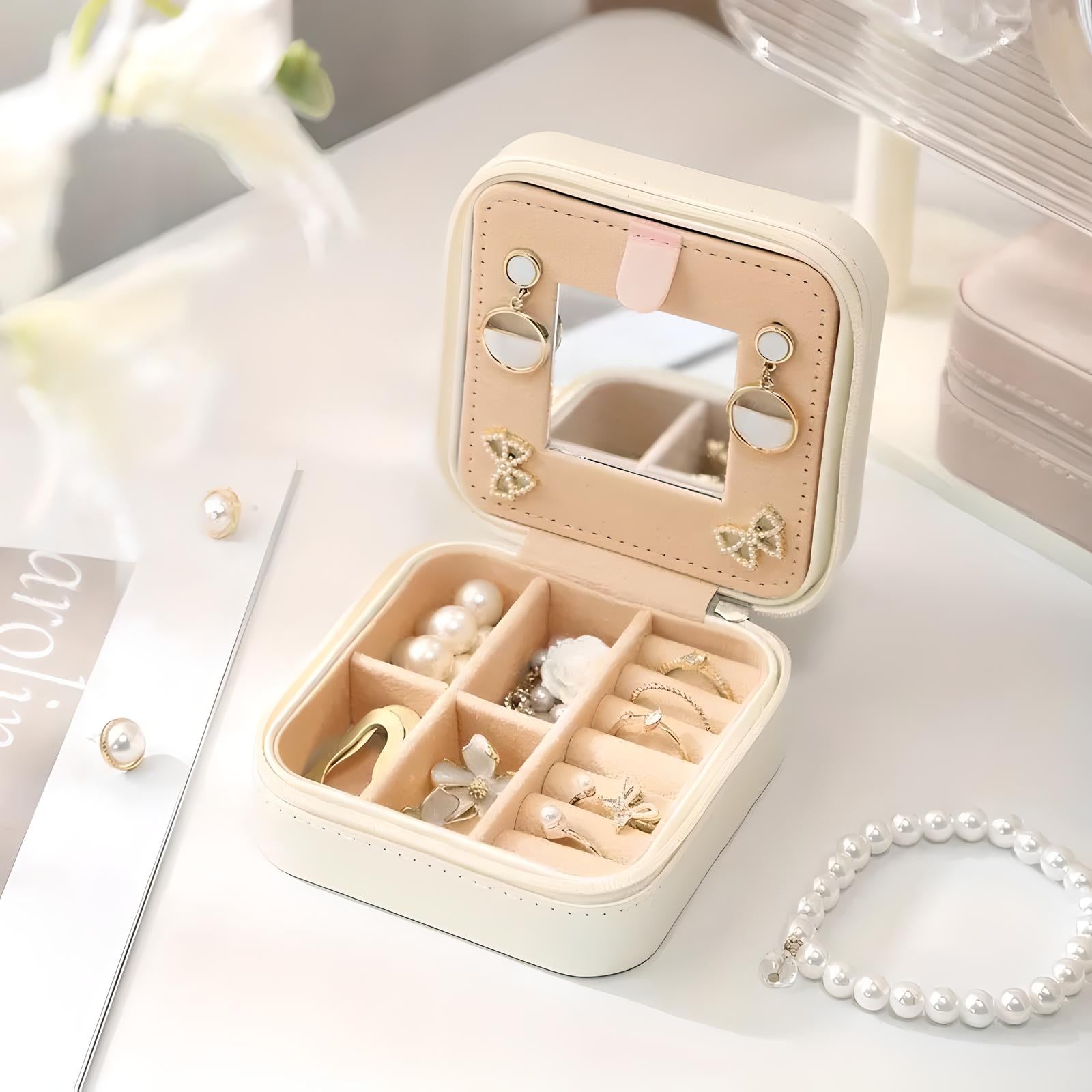 Eva | Minimalist Travel Jewellery Box